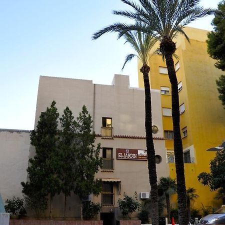 Hostal El Jardin Benidorm Exterior photo