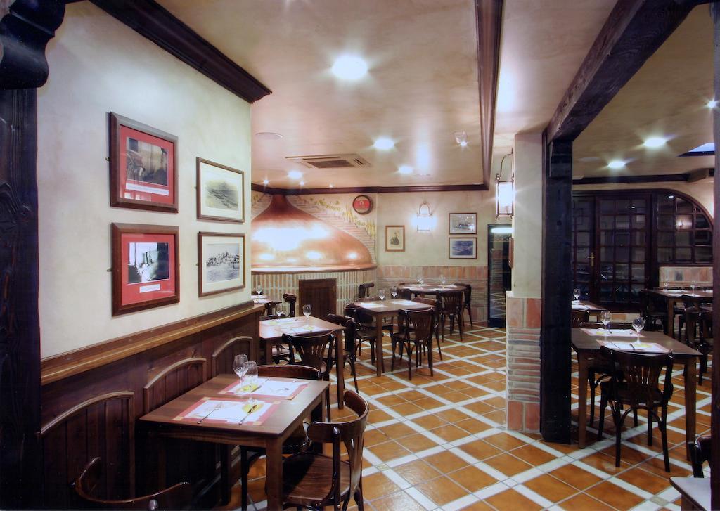 Hostal El Jardin Benidorm Exterior photo