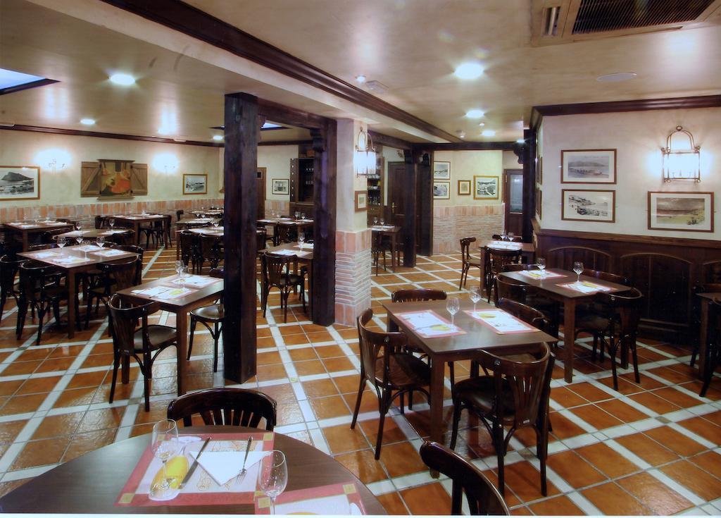 Hostal El Jardin Benidorm Exterior photo